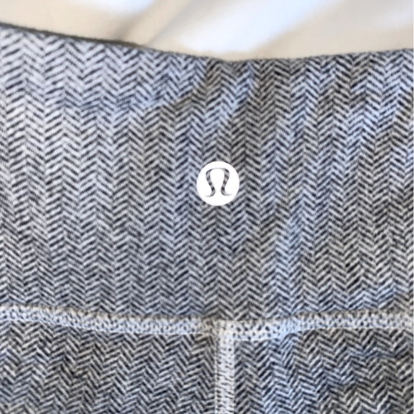 Lululemon leggings cropped - Picture 1 of 4